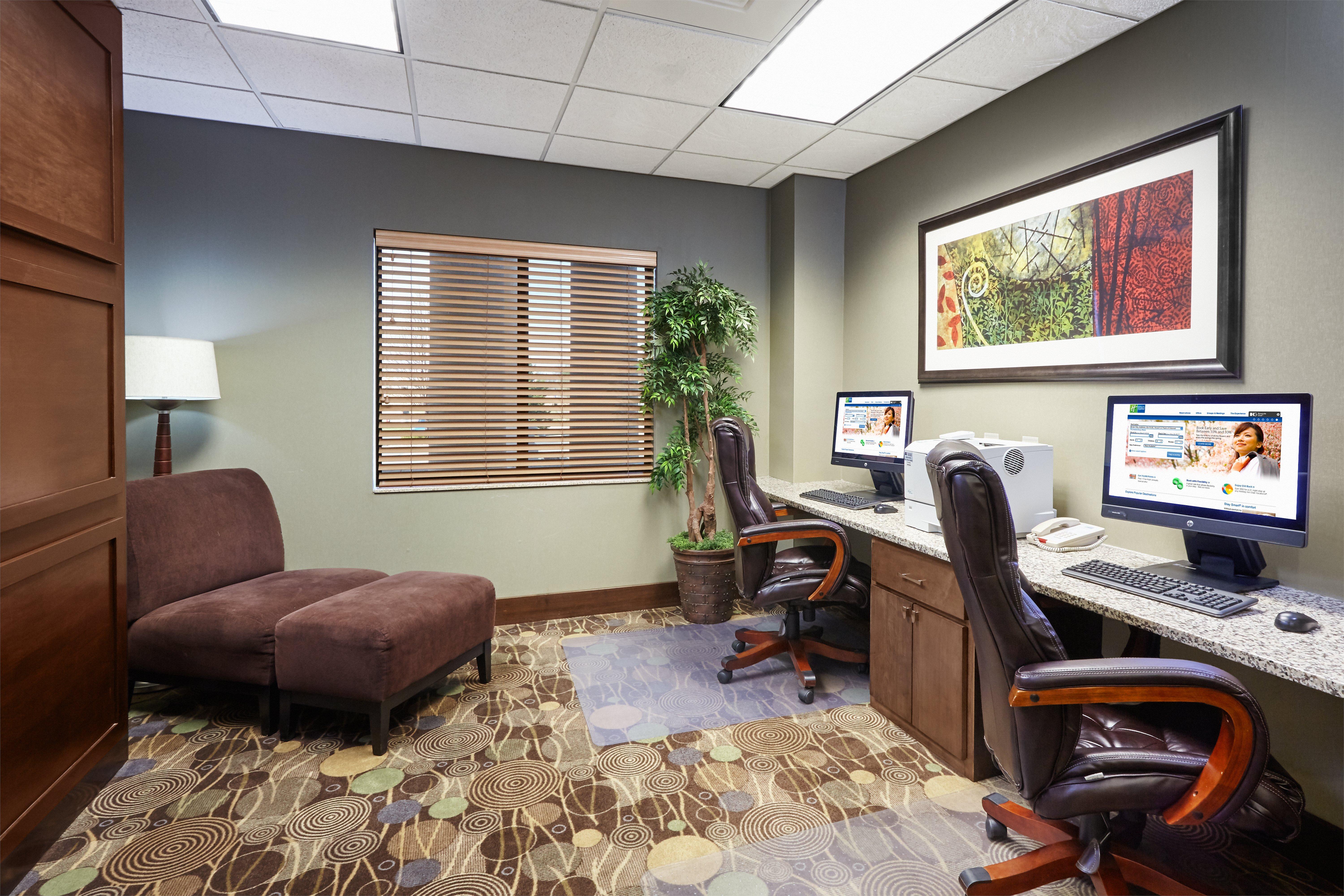 Holiday Inn Express & Suites Madison-Verona By Ihg Kültér fotó