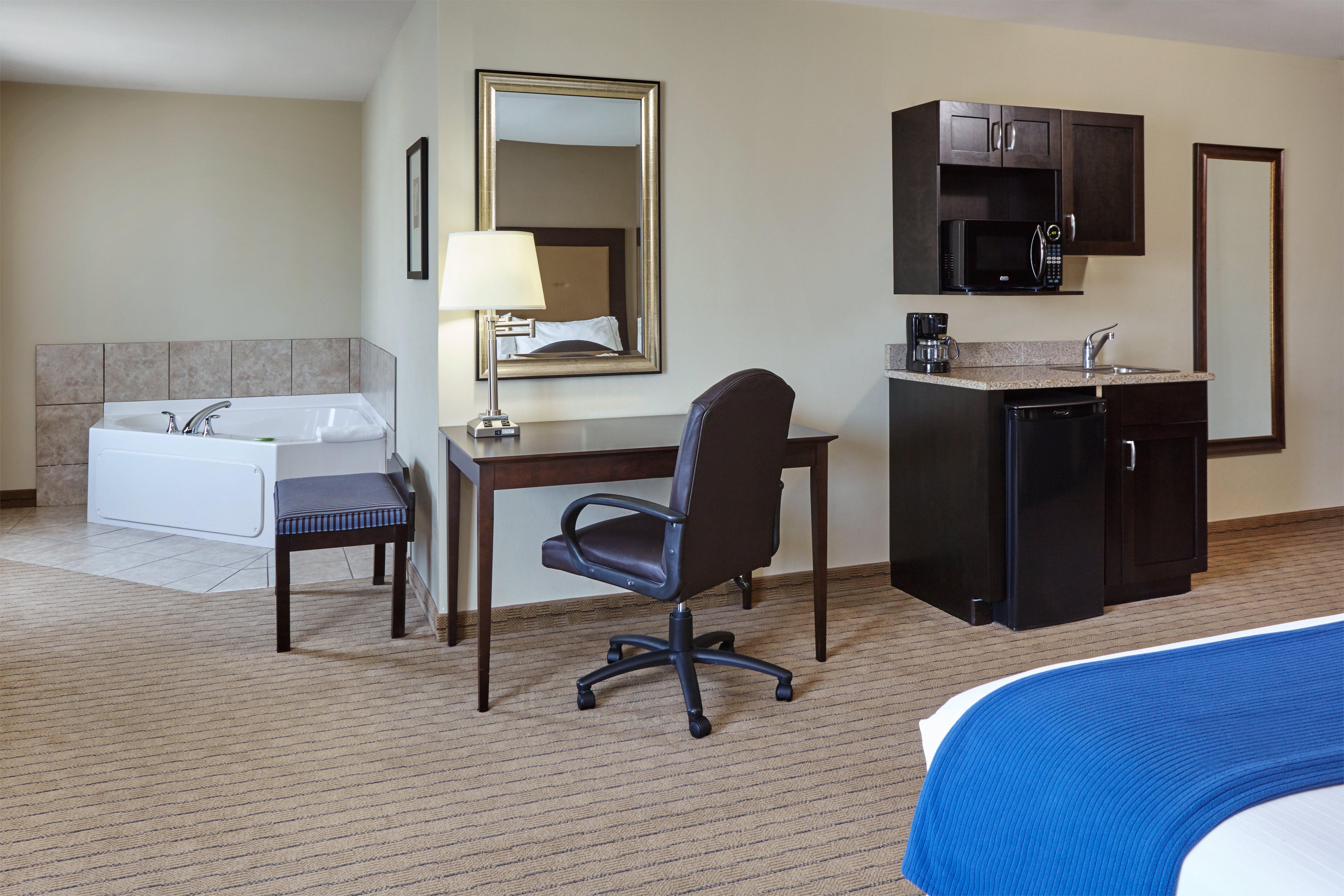 Holiday Inn Express & Suites Madison-Verona By Ihg Kültér fotó