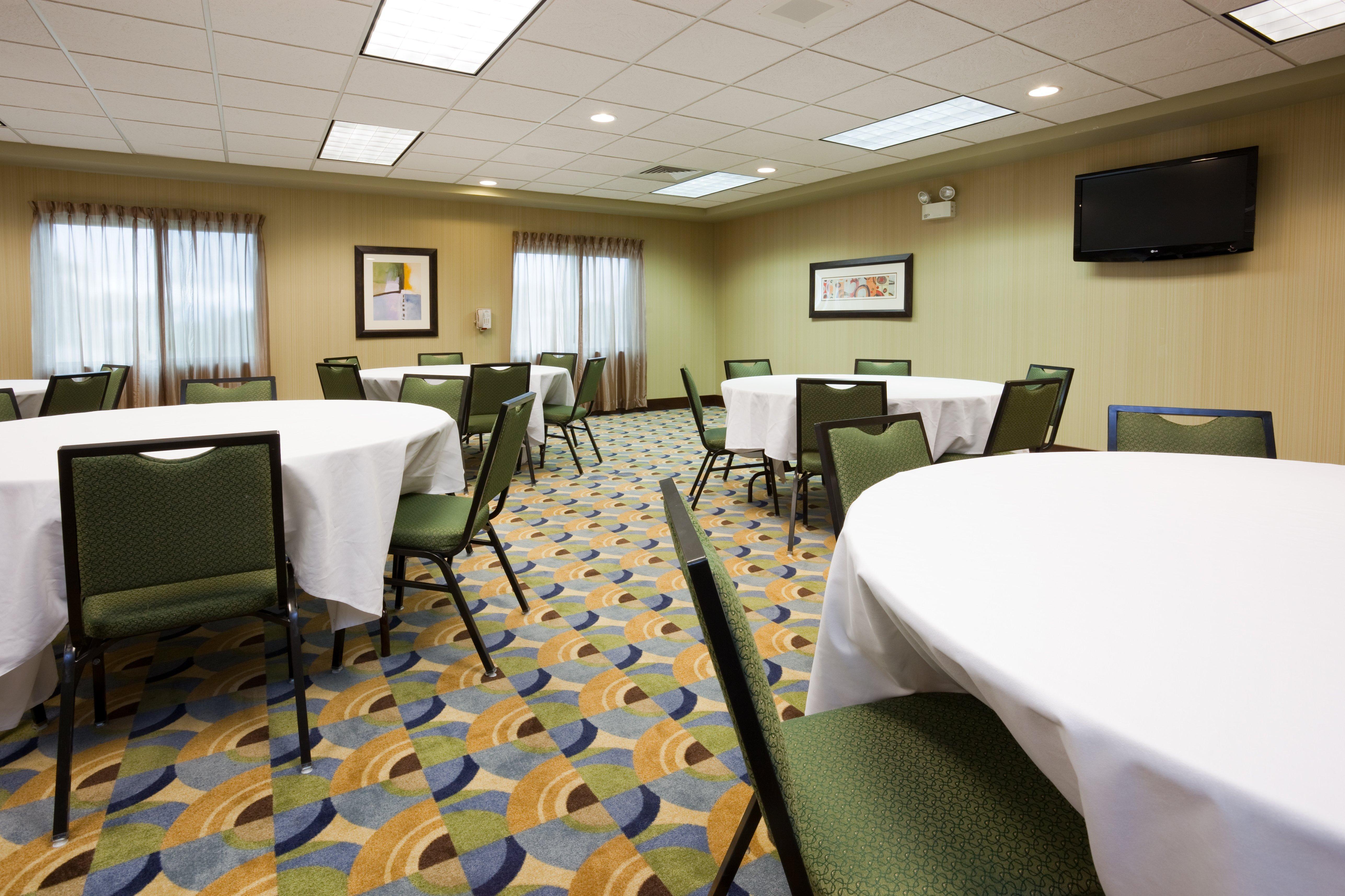 Holiday Inn Express & Suites Madison-Verona By Ihg Kültér fotó