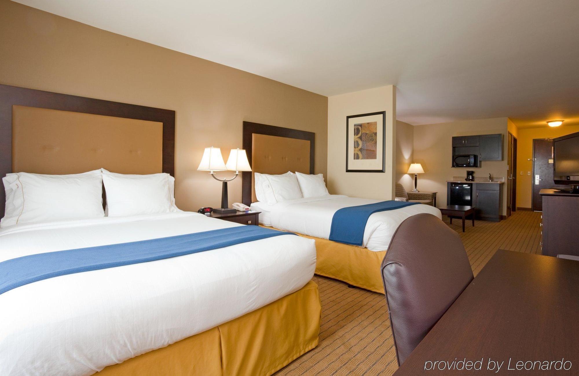 Holiday Inn Express & Suites Madison-Verona By Ihg Kültér fotó