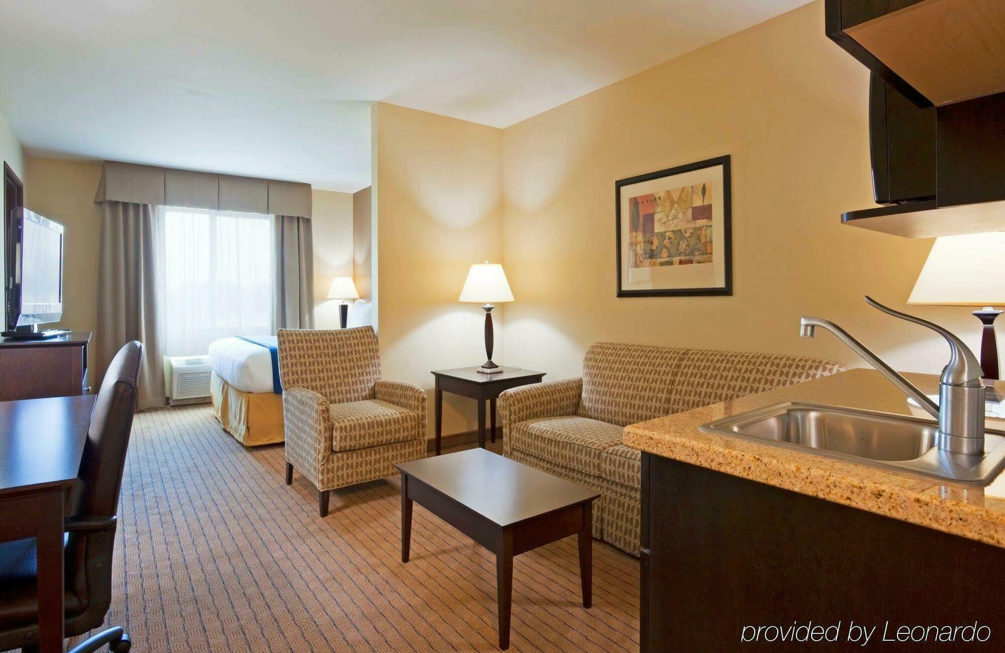 Holiday Inn Express & Suites Madison-Verona By Ihg Kültér fotó